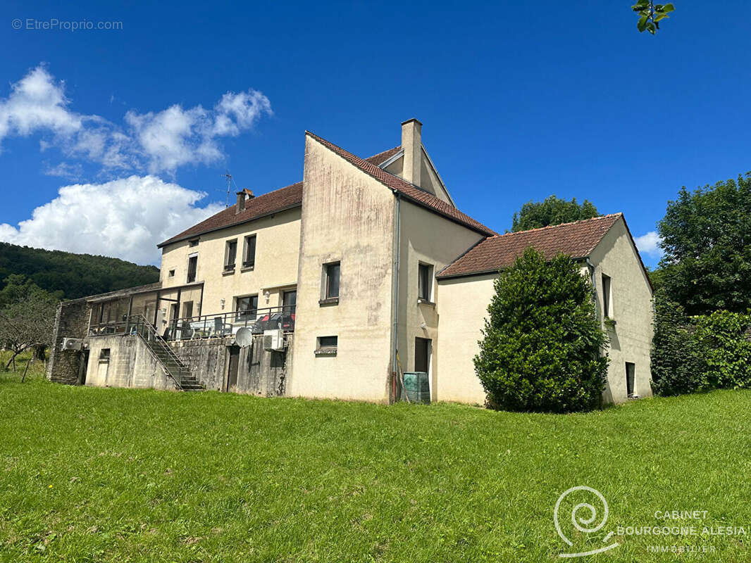 Maison à THENISSEY