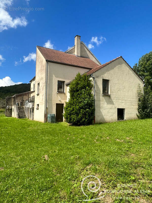 Maison à THENISSEY