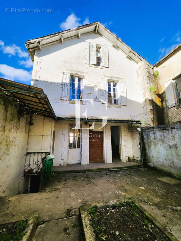 Maison à VILLEFRANCHE-DU-PERIGORD