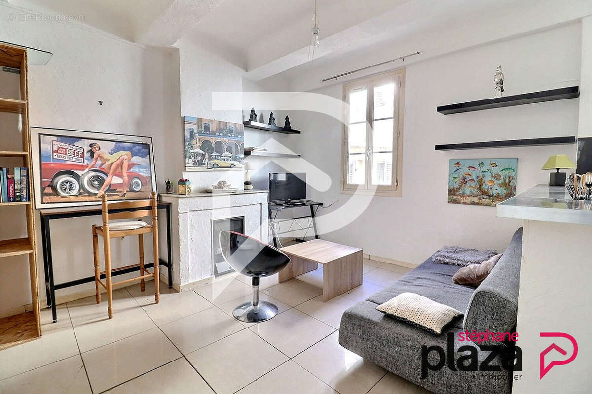 Appartement à HYERES