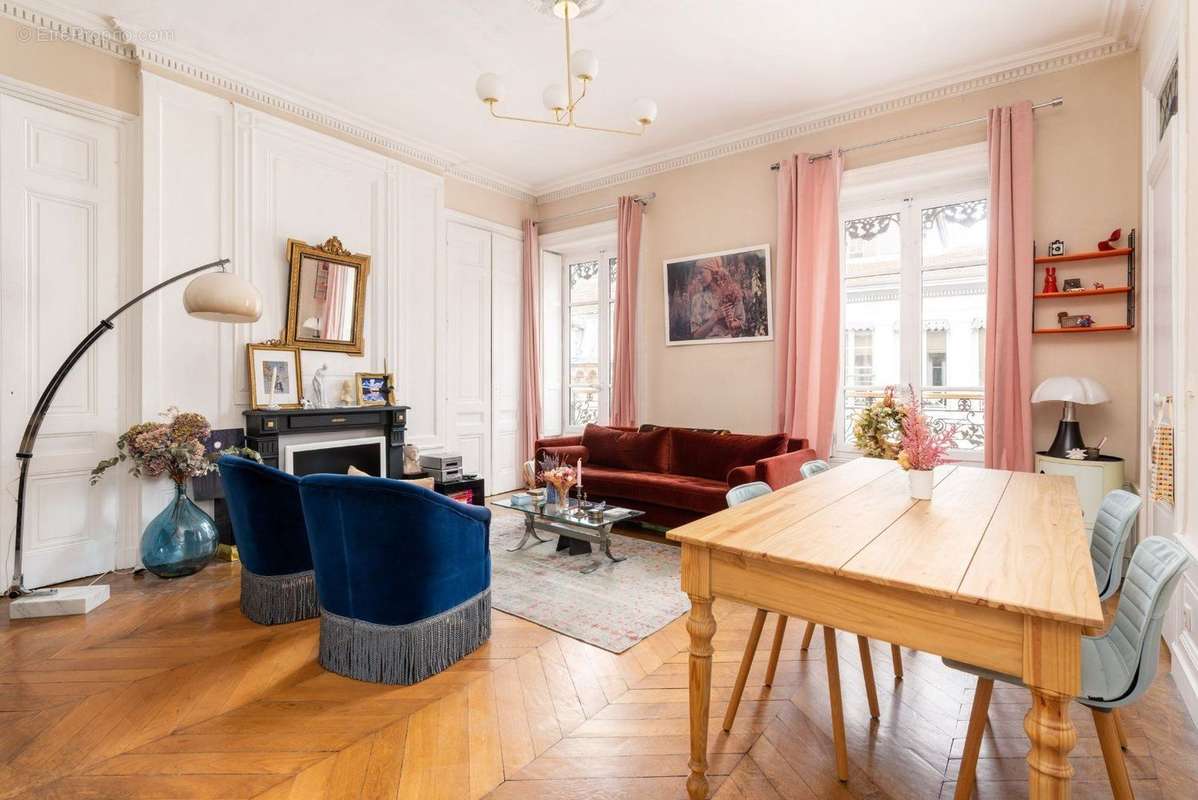 Appartement à LYON-1E