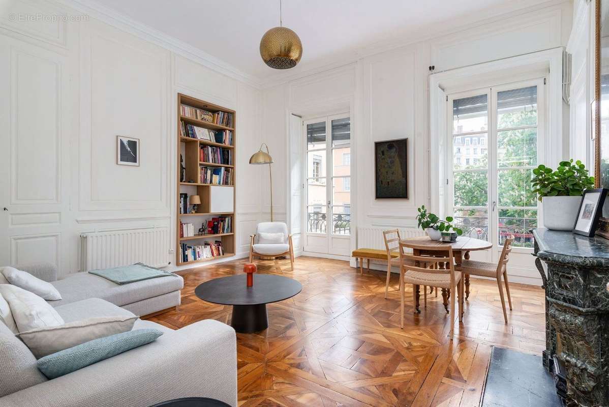 Appartement à LYON-1E