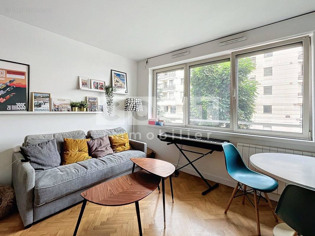 Appartement à LEVALLOIS-PERRET