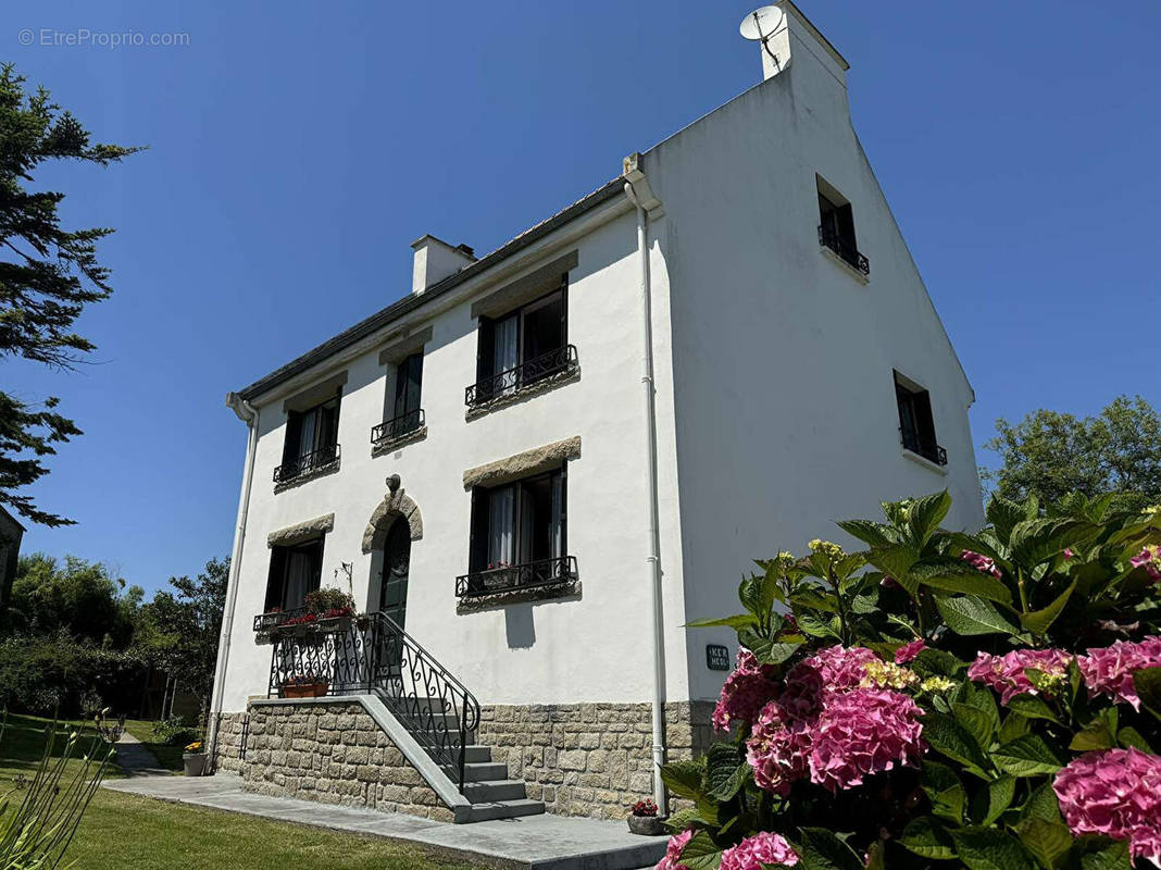 Maison à AUDIERNE