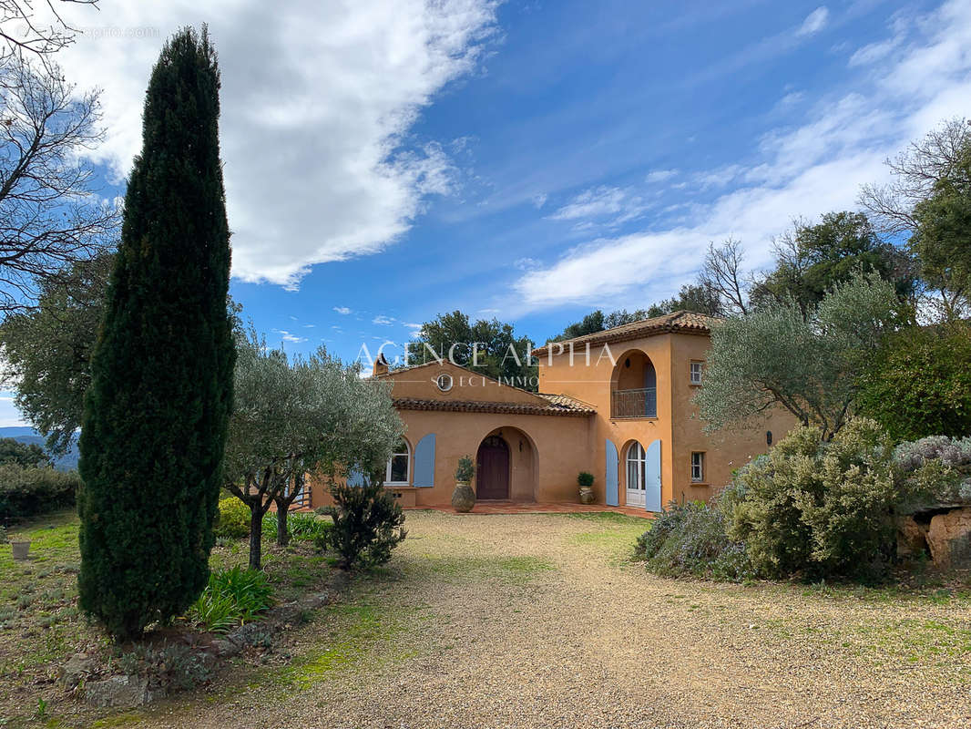 Maison à LA GARDE-FREINET