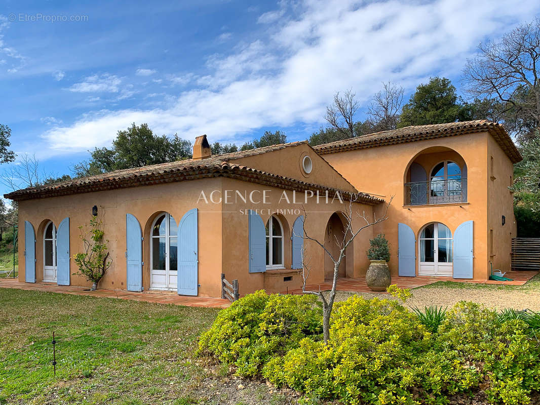 Maison à LA GARDE-FREINET