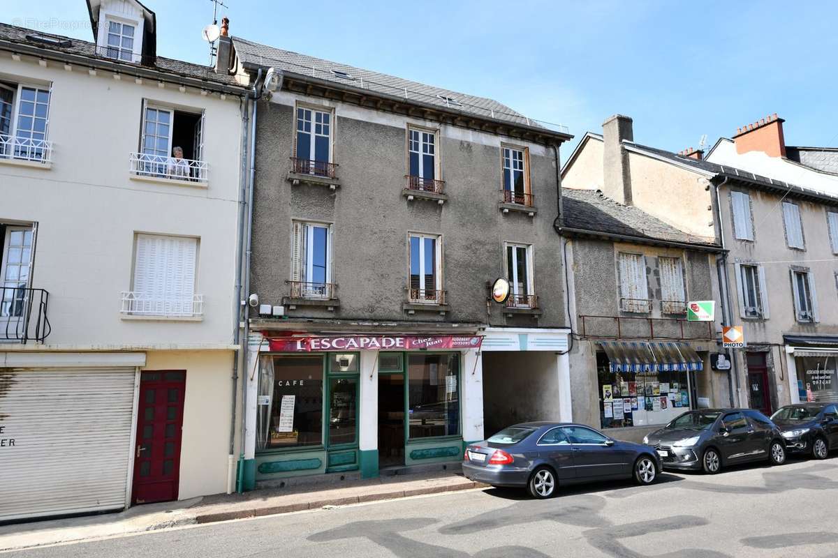 Maison à MAURIAC