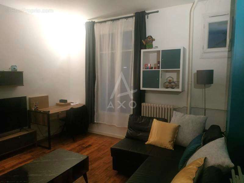 Appartement à PARIS-20E