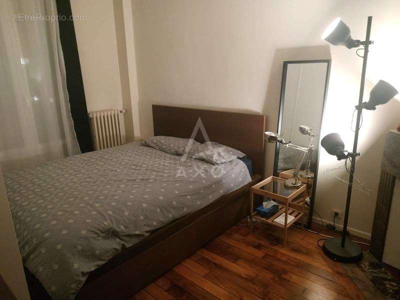 Appartement à PARIS-20E