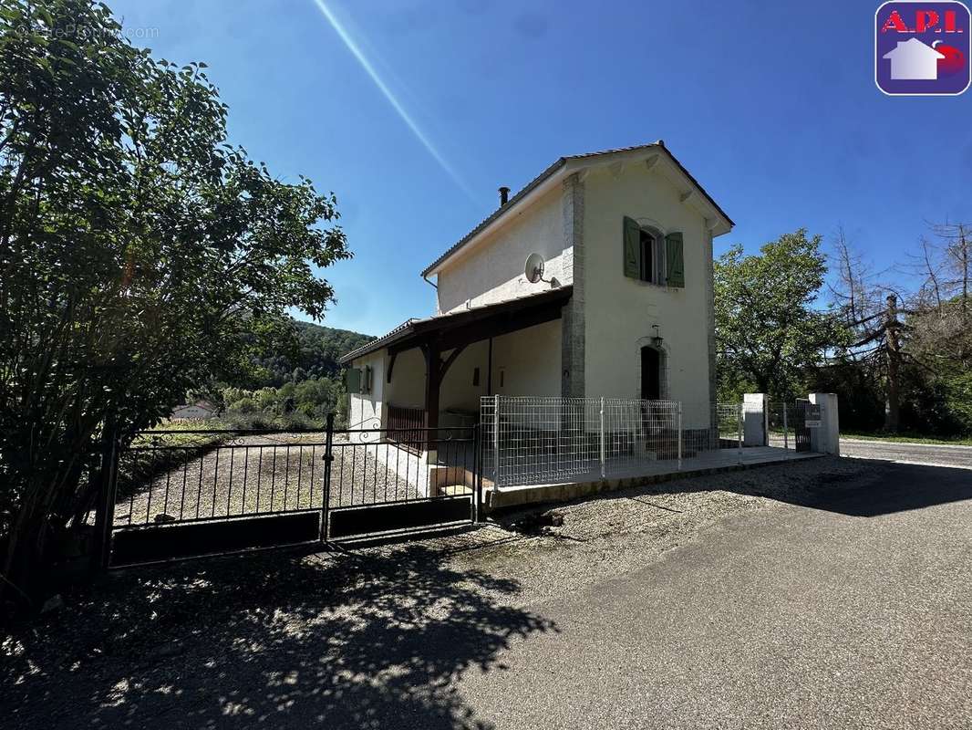 Maison à CASTELNAU-DURBAN