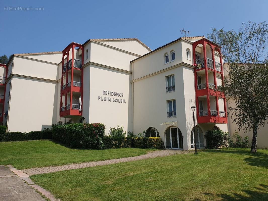 Appartement à LAMALOU-LES-BAINS