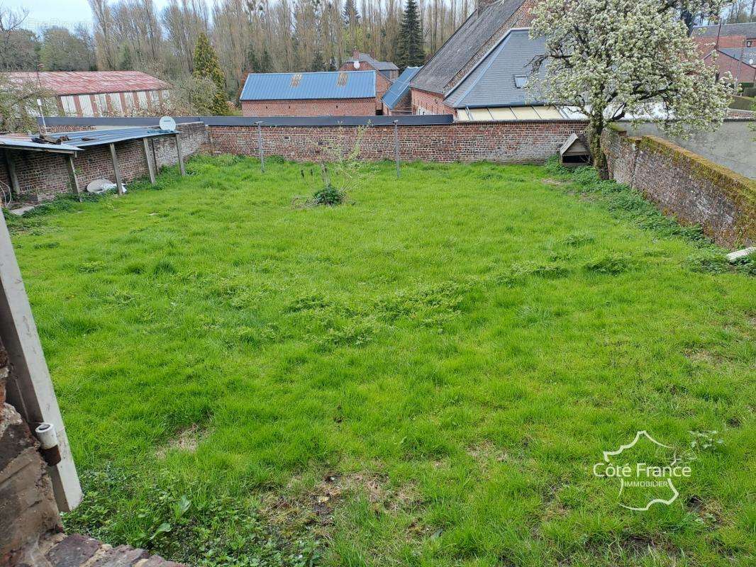 Maison à LA NEUVILLE-LES-DORENGT