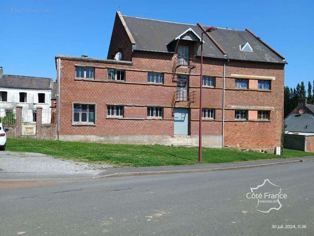 Maison à LA NEUVILLE-LES-DORENGT