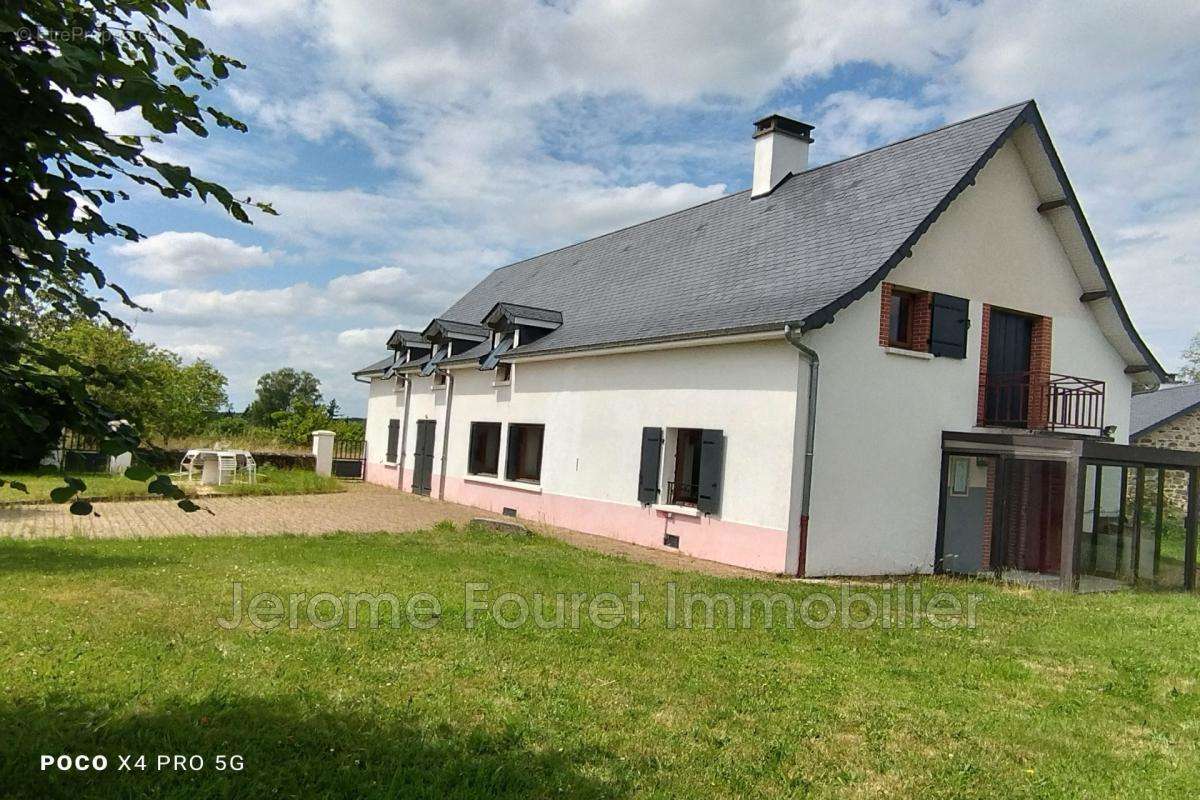 Maison à SAINT-BONNET-PRES-BORT