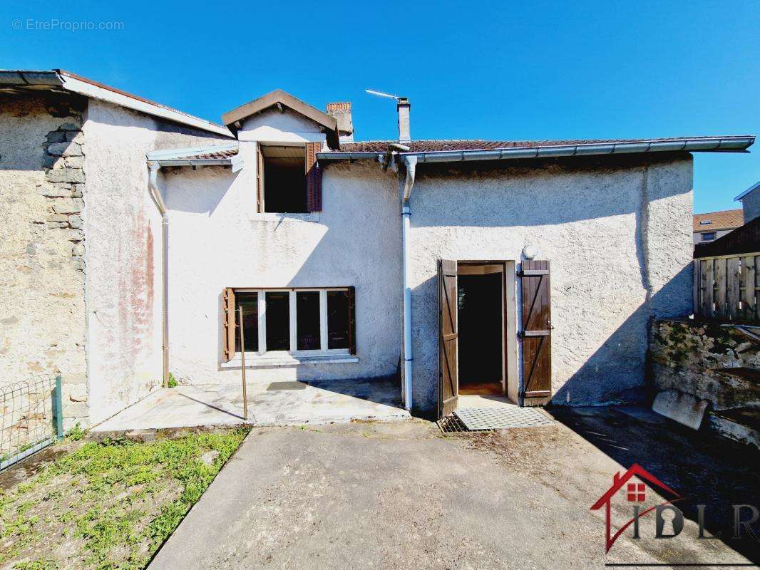 Maison à CHATILLON-SUR-SAONE