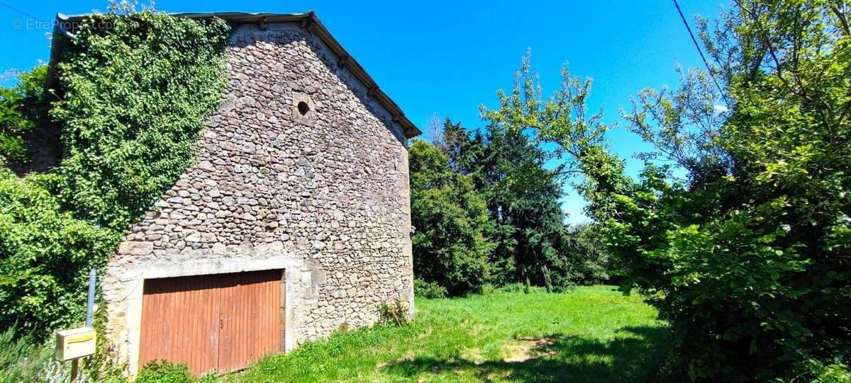 Maison à LES ALBRES