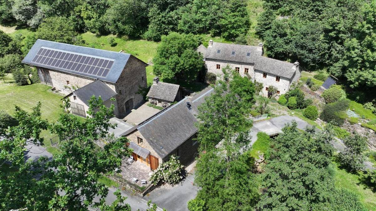 Maison à ARVIEU