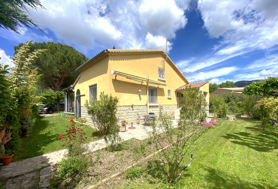 Maison à BUIS-LES-BARONNIES