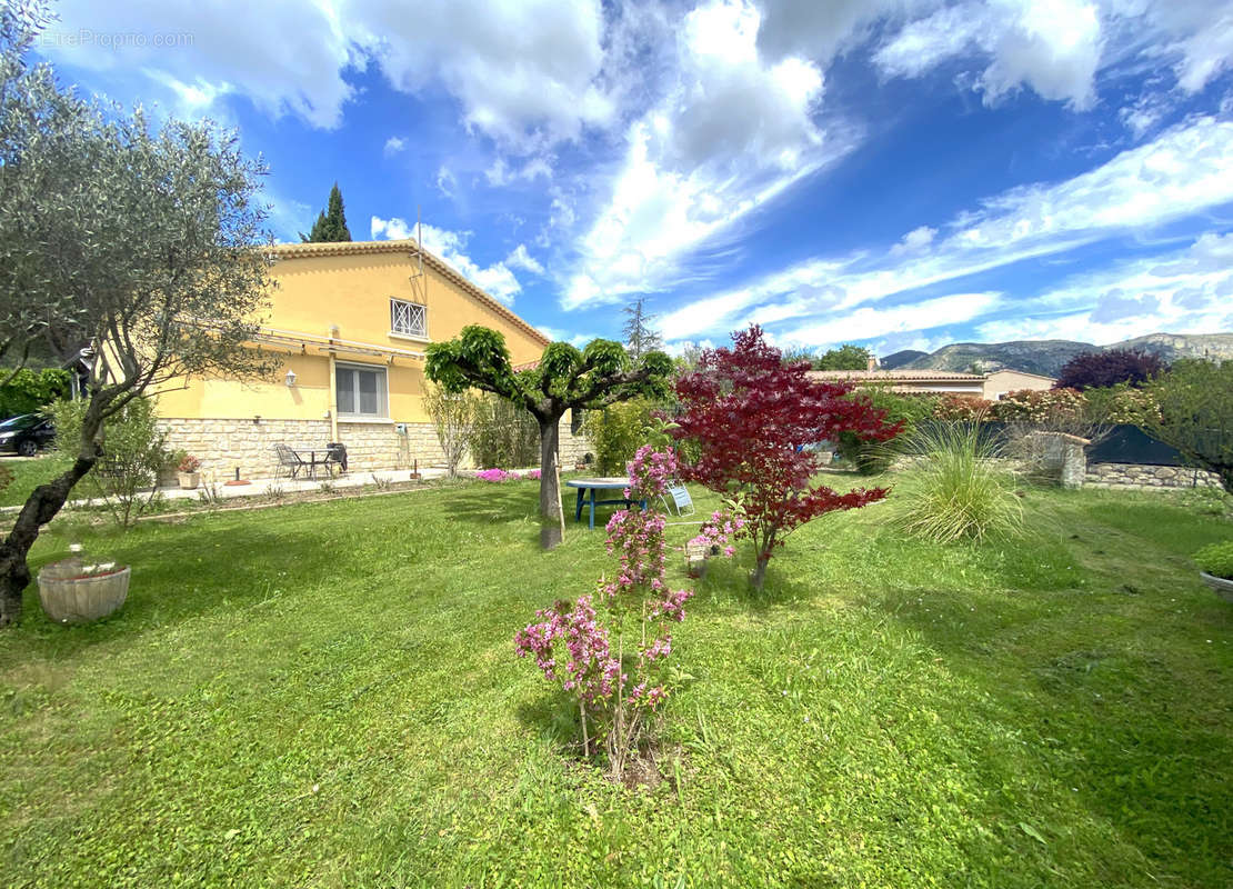 Maison à BUIS-LES-BARONNIES