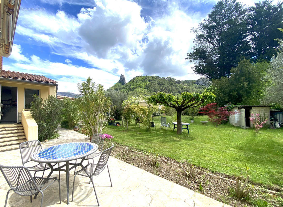 Maison à BUIS-LES-BARONNIES