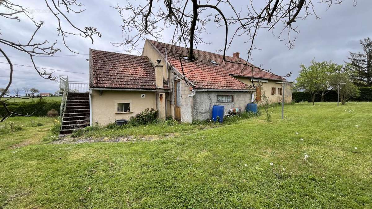 Maison à SAINT-FORGEOT