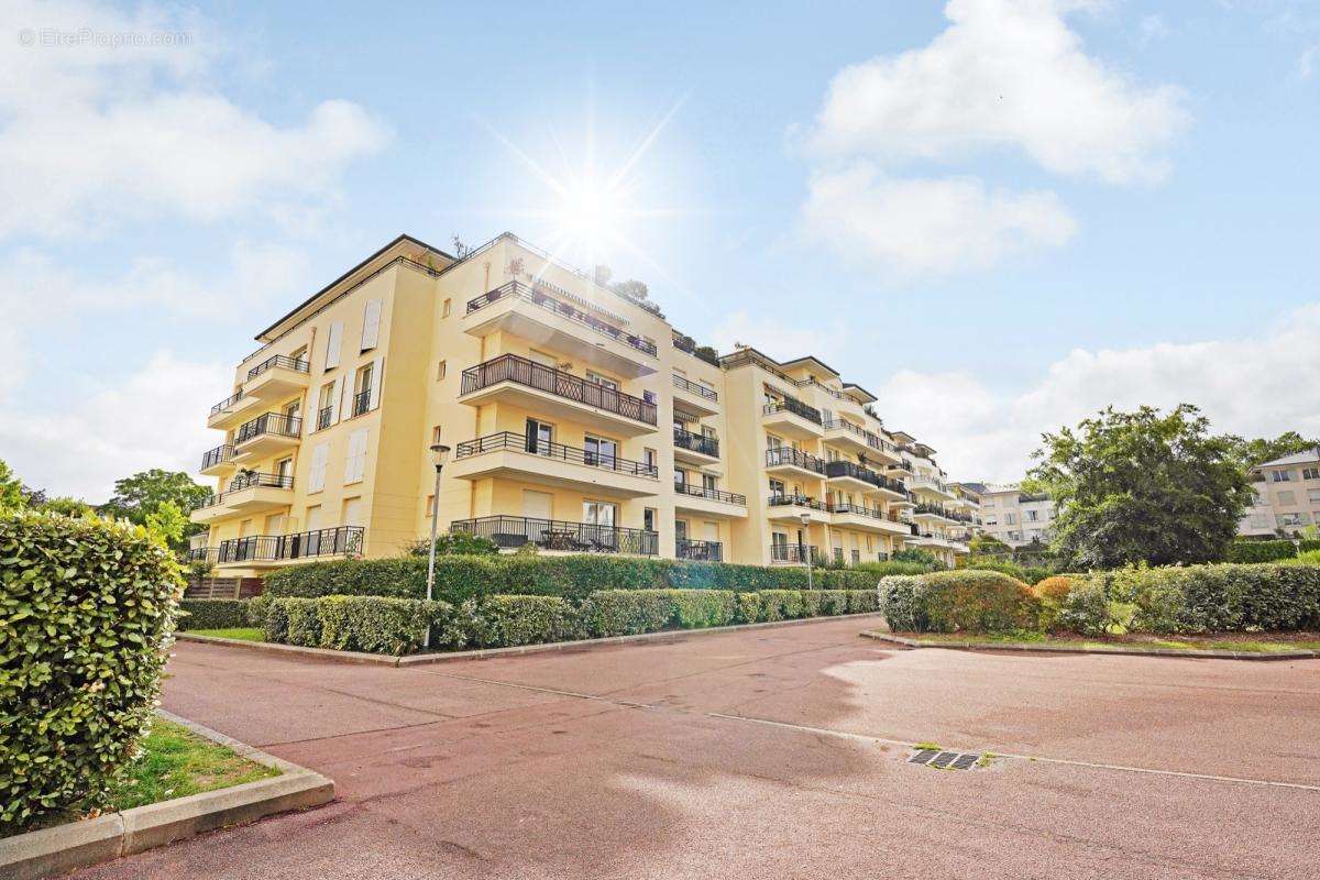 Appartement à RUEIL-MALMAISON