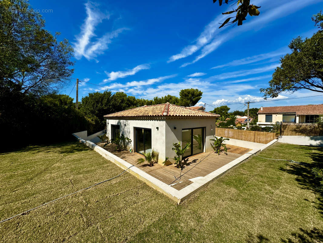 Maison à SIX-FOURS-LES-PLAGES