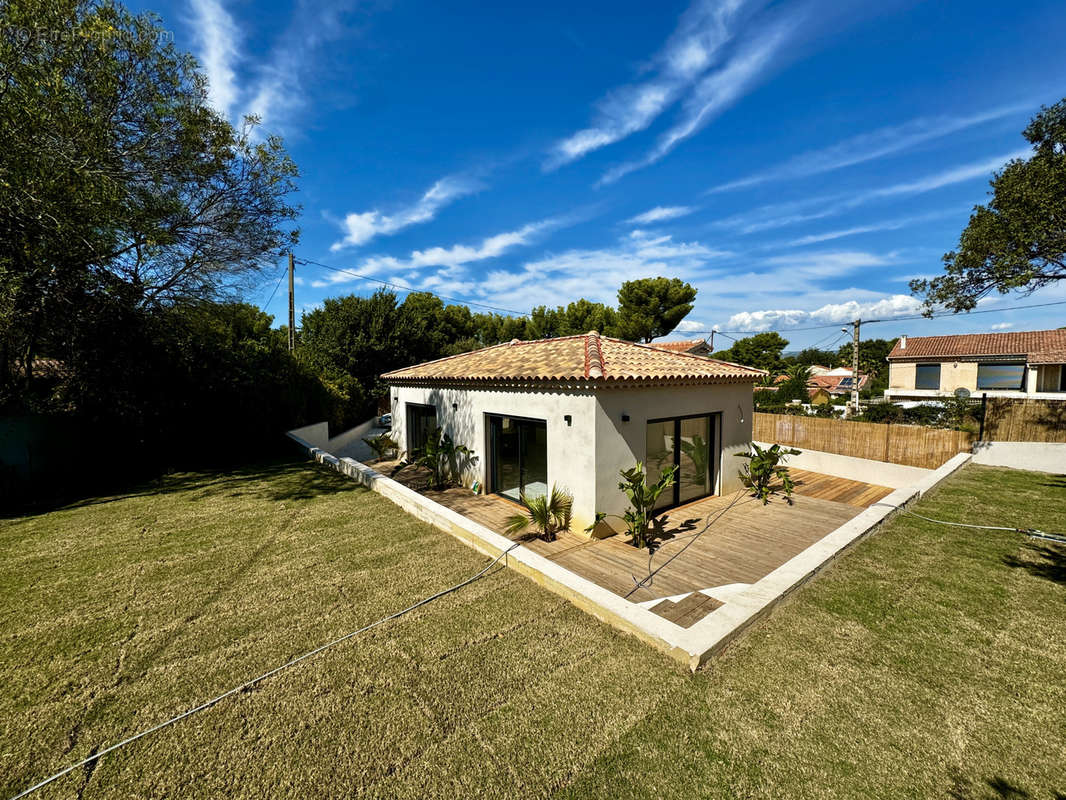 Maison à SIX-FOURS-LES-PLAGES