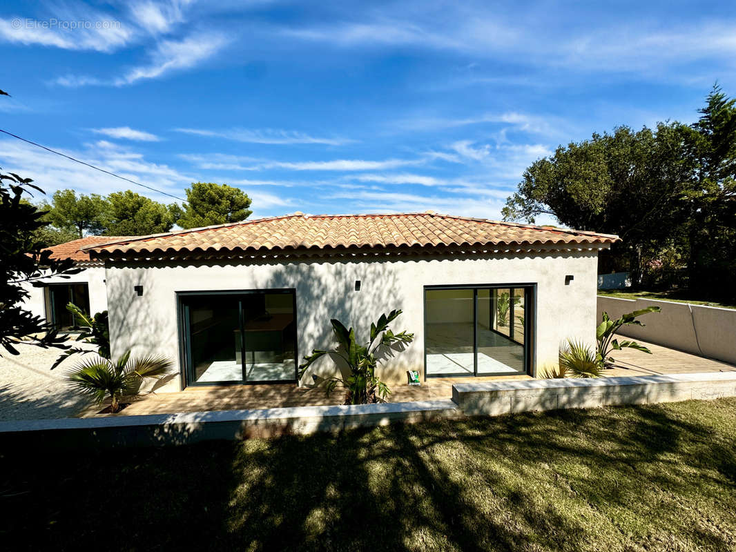 Maison à SIX-FOURS-LES-PLAGES