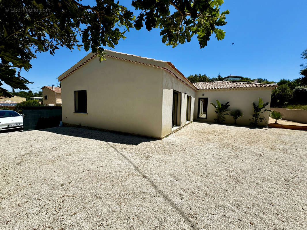 Maison à SIX-FOURS-LES-PLAGES