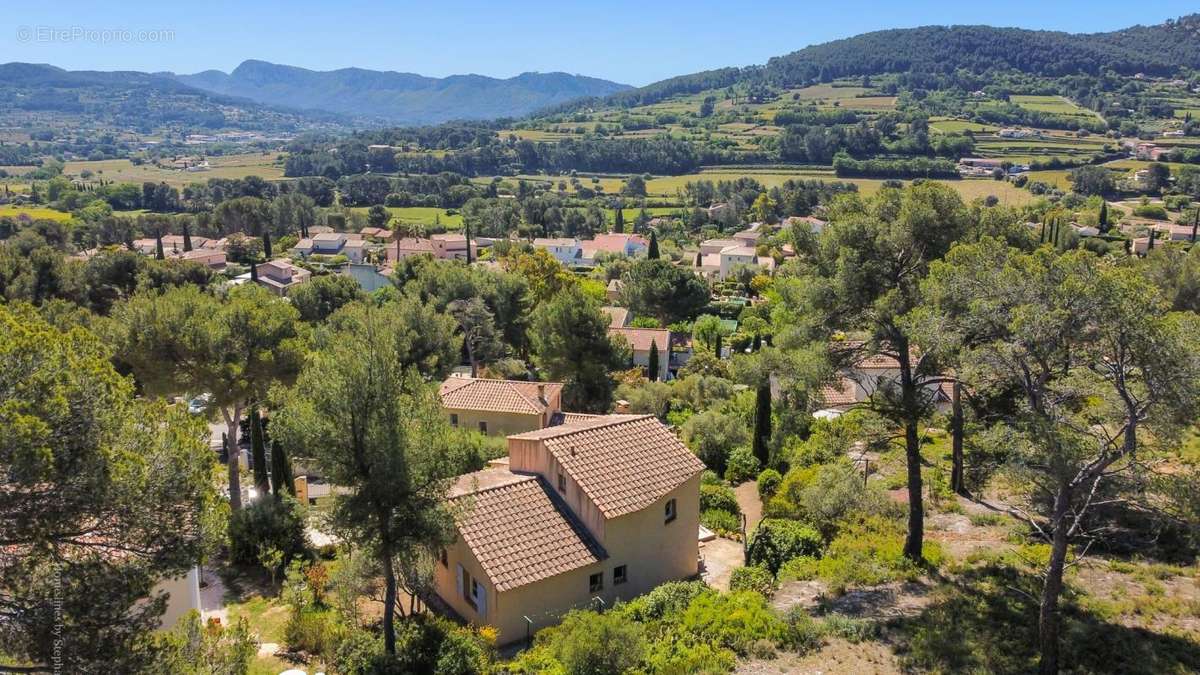 Maison à LA CADIERE-D&#039;AZUR