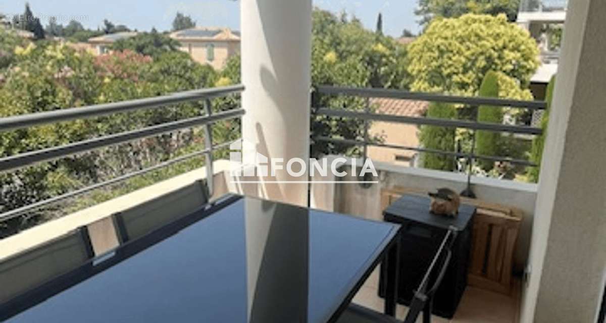 Appartement à MORIERES-LES-AVIGNON