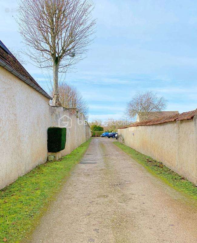 Appartement à GARANCIERES