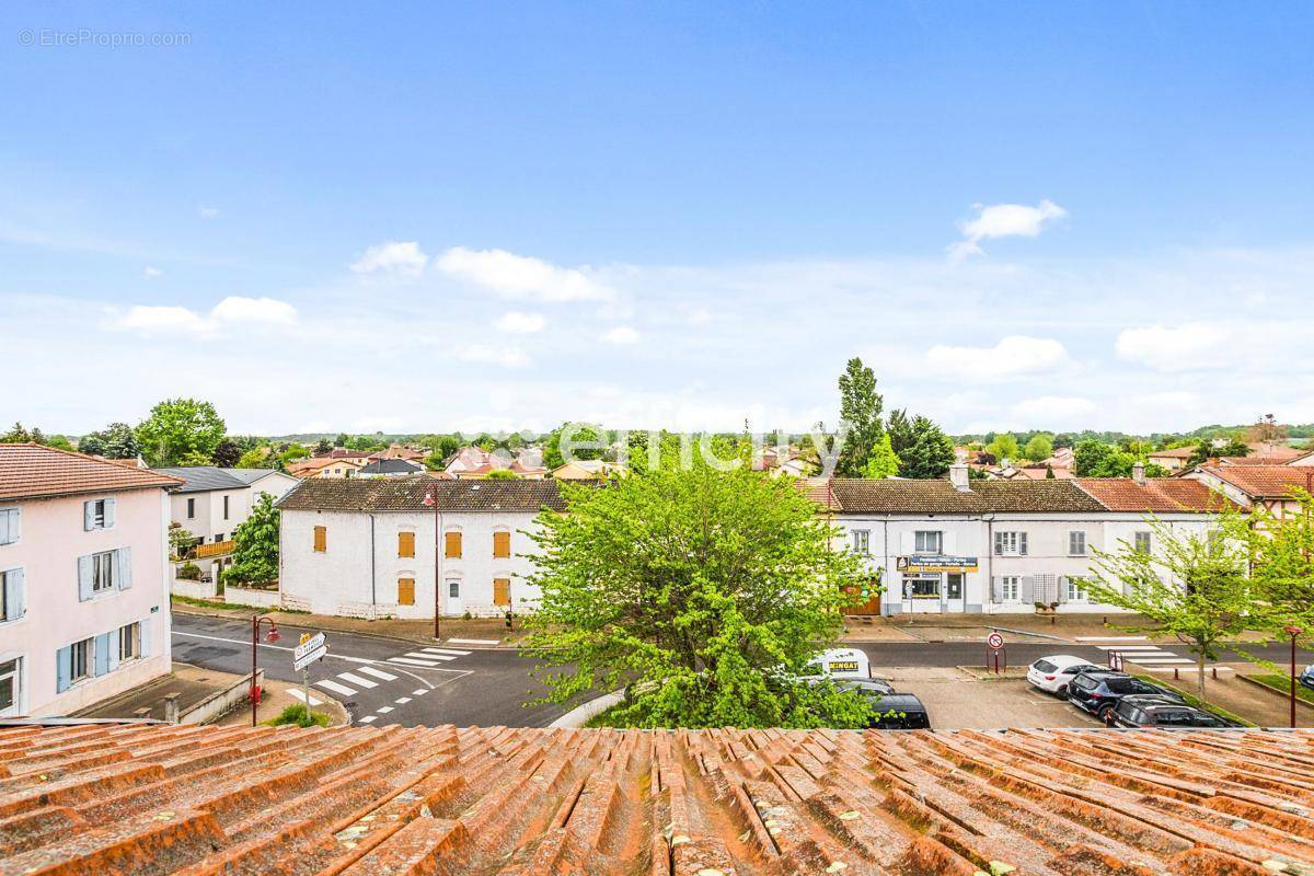 Appartement à SAINT-ANDRE-DE-CORCY