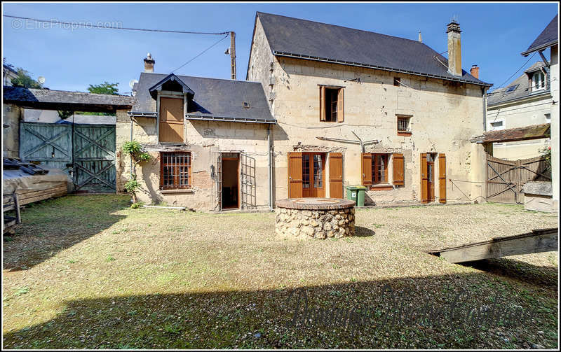 Maison à LA CHARTRE-SUR-LE-LOIR