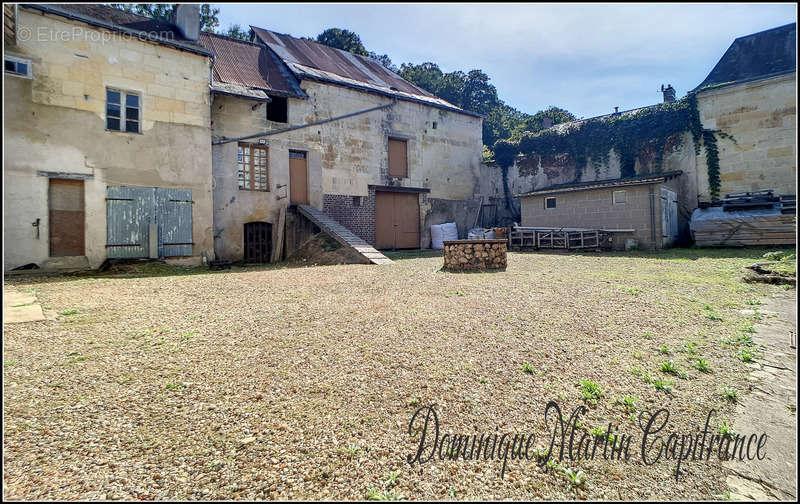 Maison à LA CHARTRE-SUR-LE-LOIR