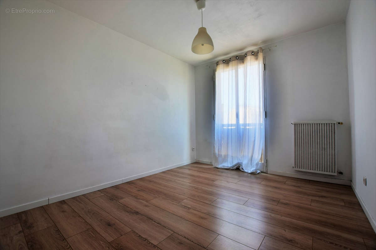 Appartement à MARSEILLE-13E