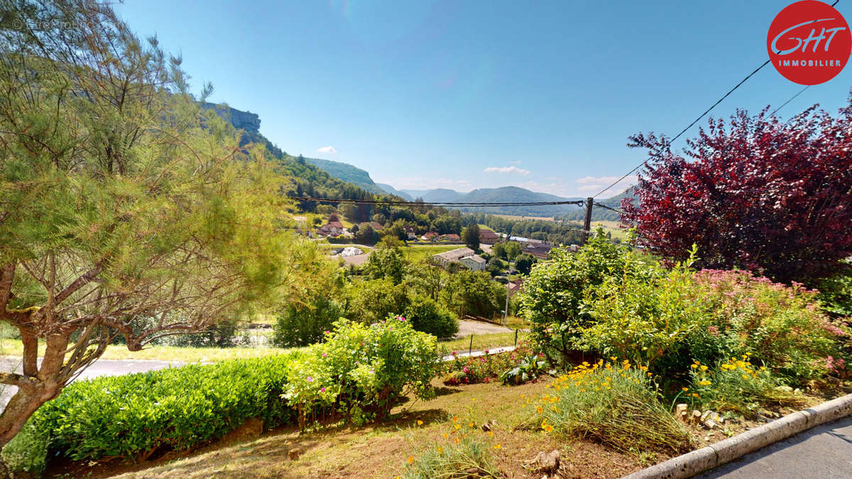 Maison à ORNANS