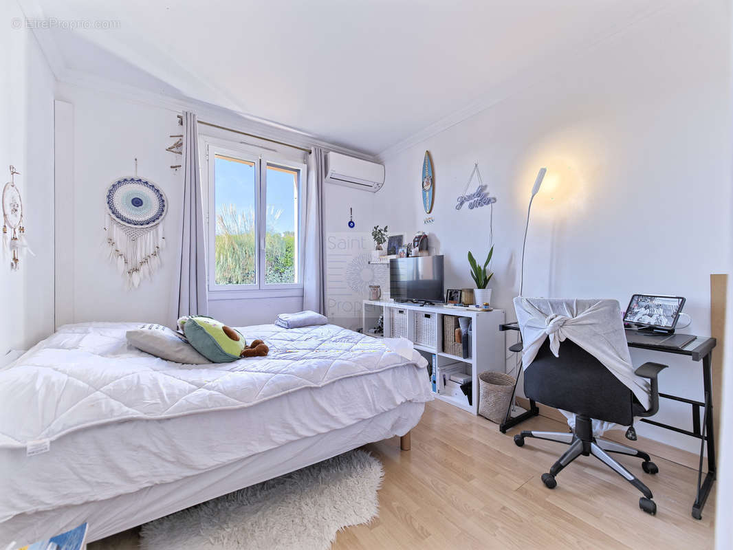 Appartement à VILLENEUVE-LOUBET