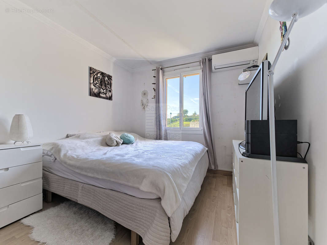 Appartement à VILLENEUVE-LOUBET