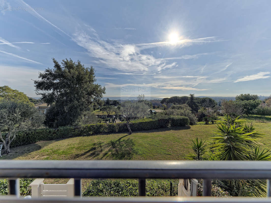 Appartement à VILLENEUVE-LOUBET