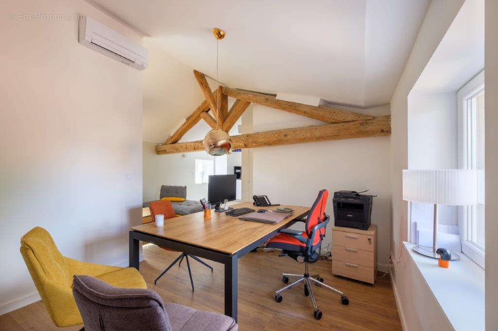 Appartement à CHAMPAGNE-AU-MONT-D&#039;OR