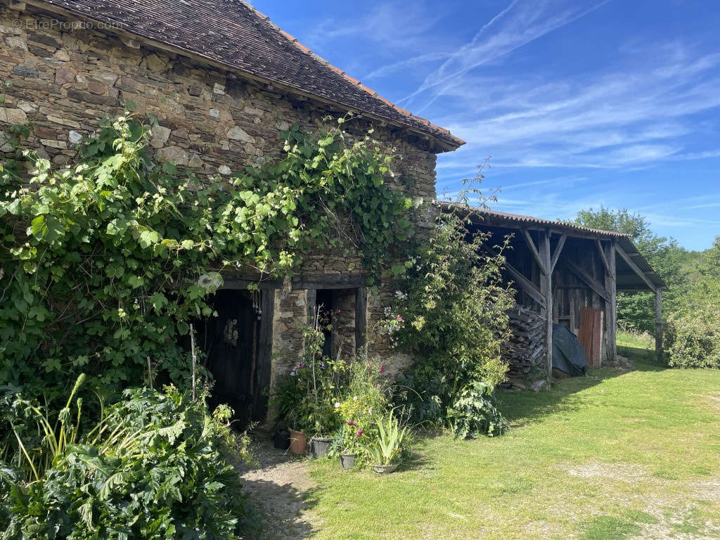 Maison à MEUZAC