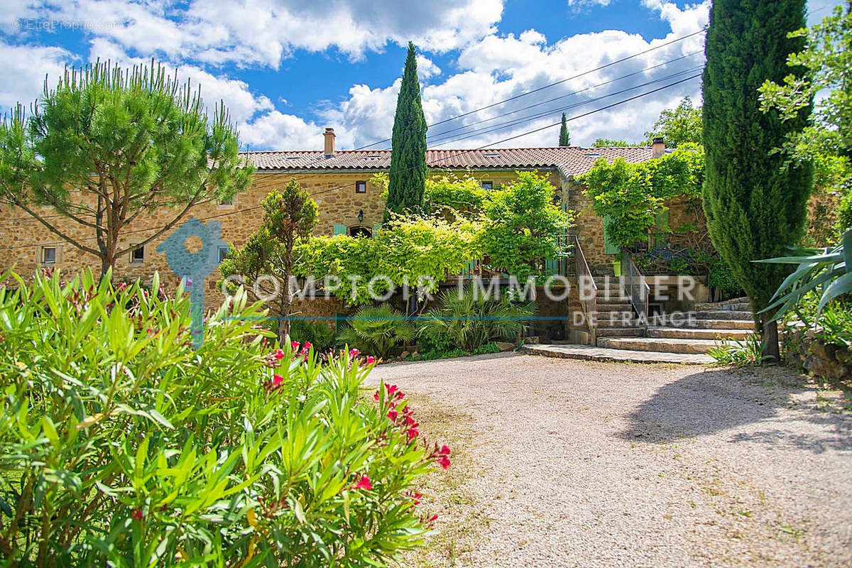 Maison à UZES