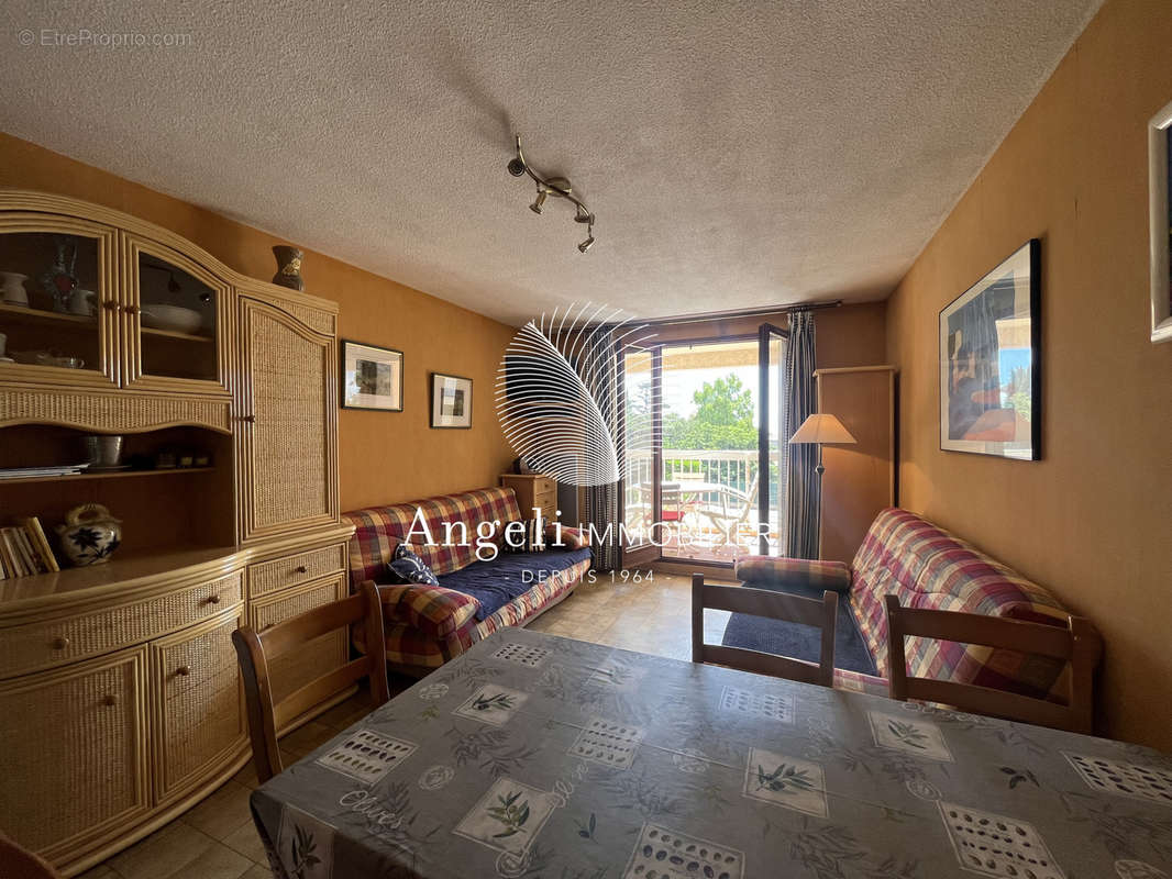 Appartement à FREJUS