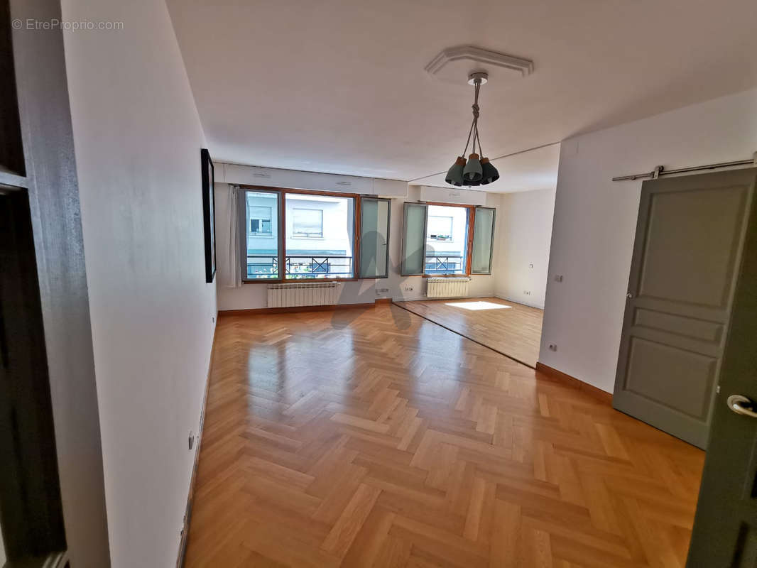 Appartement à LYON-6E