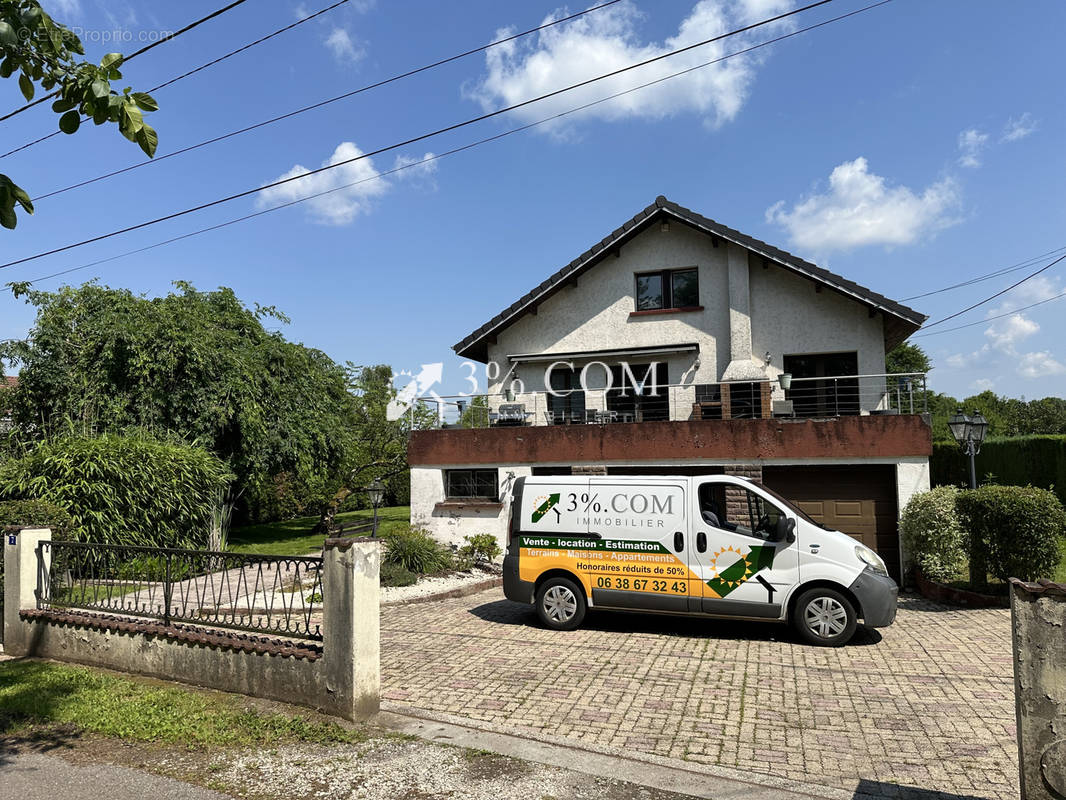 Maison à JEANMENIL