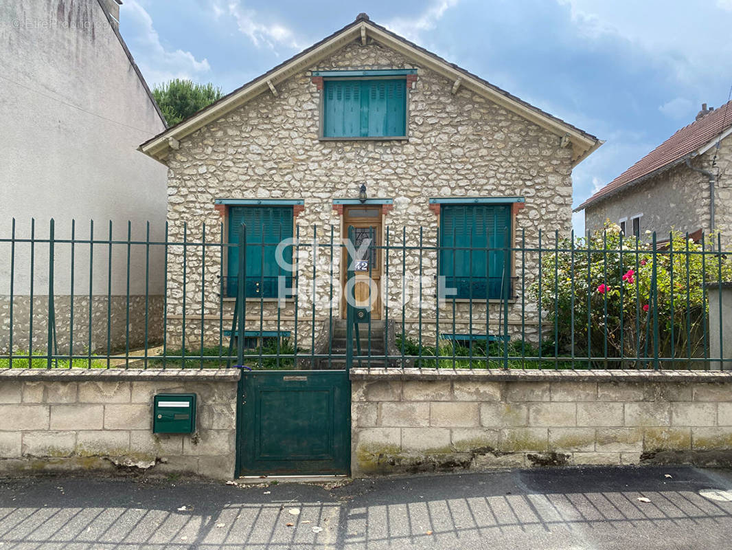 Maison à MORET-SUR-LOING