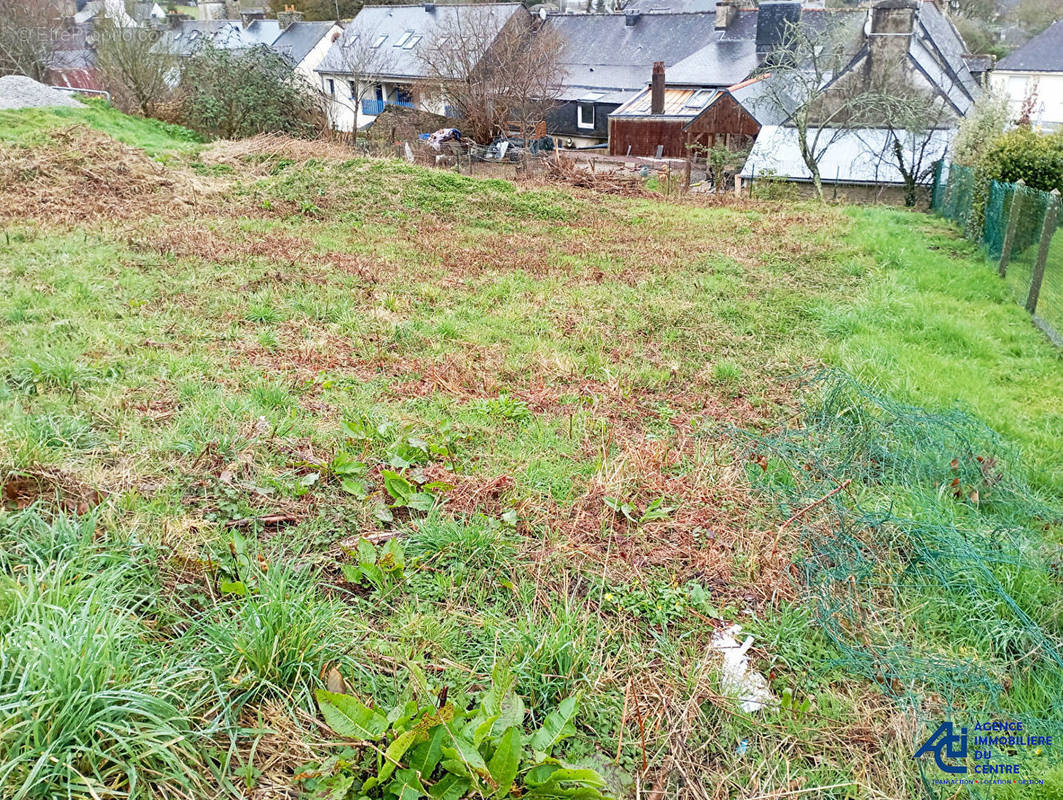 Terrain à PONTIVY