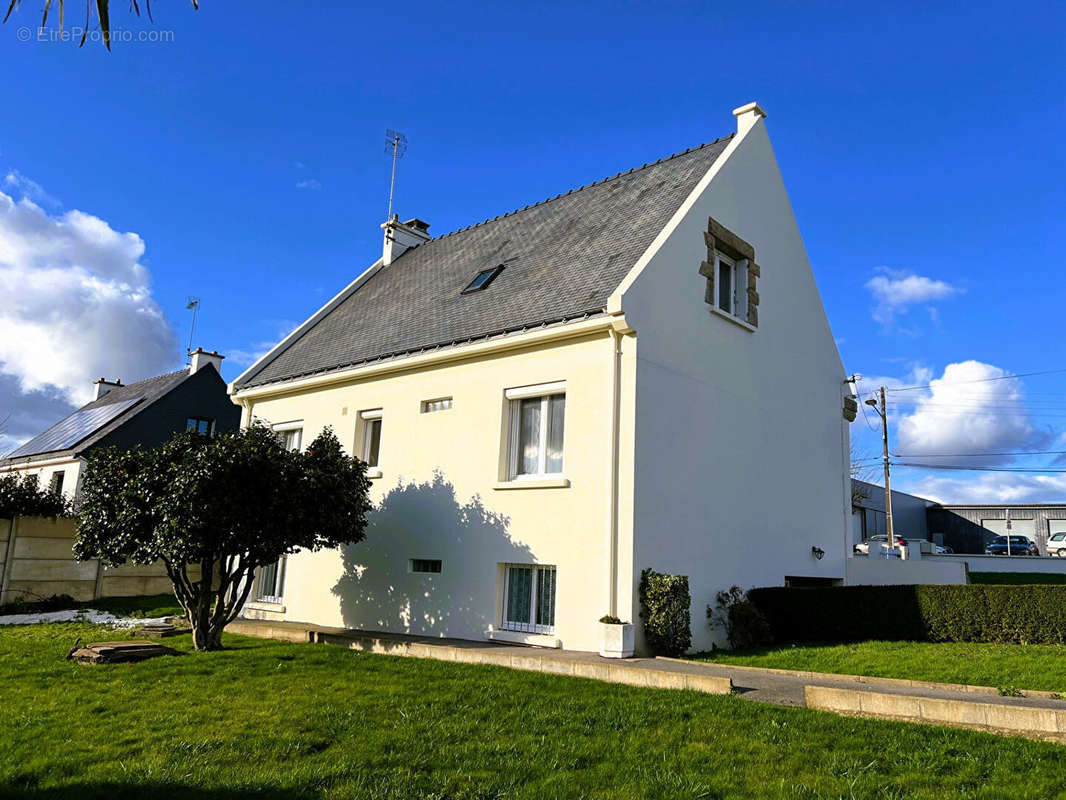 Maison à QUESTEMBERT